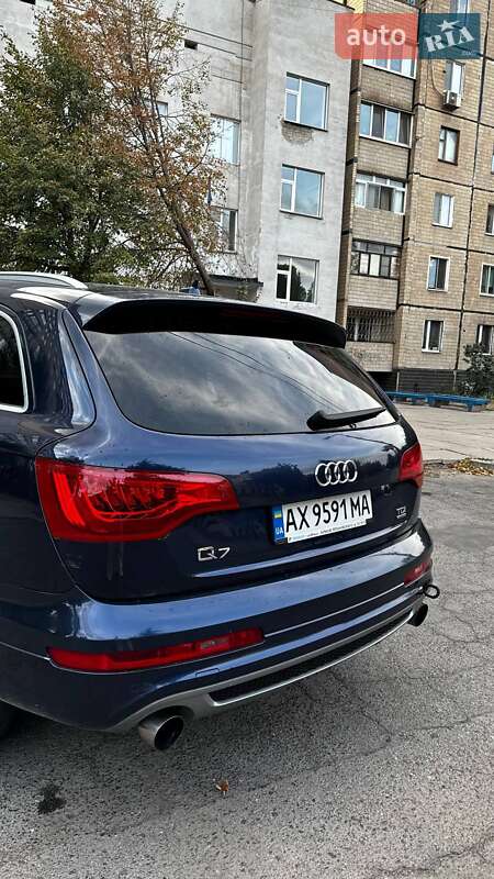 Позашляховик / Кросовер Audi Q7 2010 в Кривому Розі