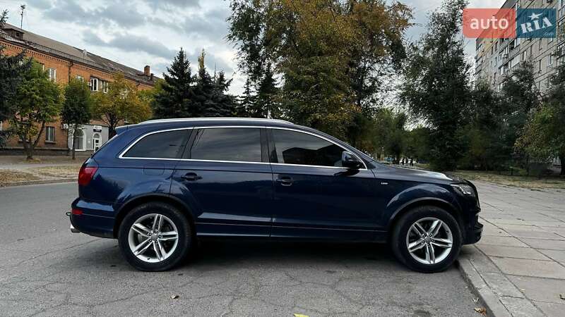Позашляховик / Кросовер Audi Q7 2010 в Кривому Розі