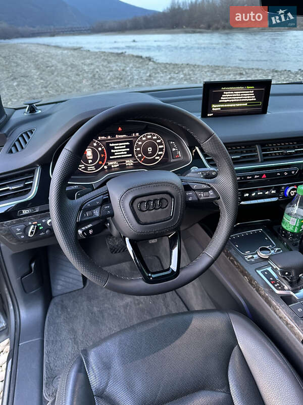 Внедорожник / Кроссовер Audi Q7 2016 в Виноградове