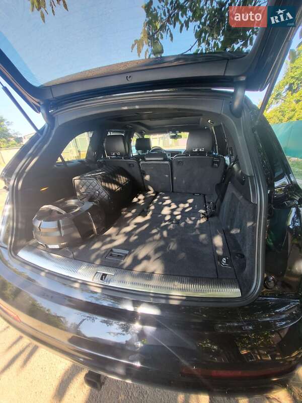 Внедорожник / Кроссовер Audi Q7 2013 в Измаиле