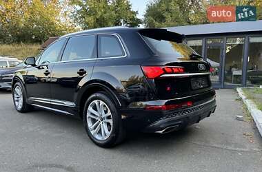 Позашляховик / Кросовер Audi Q7 2024 в Києві