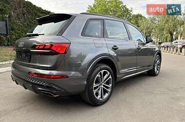 Внедорожник / Кроссовер Audi Q7 2024 в Киеве