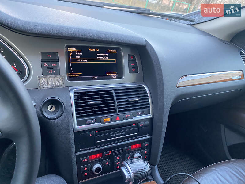 Внедорожник / Кроссовер Audi Q7 2015 в Львове