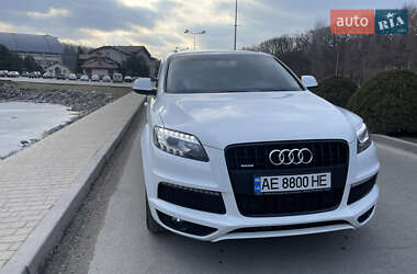 Позашляховик / Кросовер Audi Q7 2014 в 