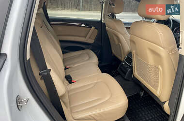 Позашляховик / Кросовер Audi Q7 2014 в 