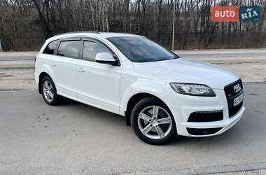 Позашляховик / Кросовер Audi Q7 2014 в 