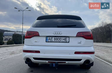 Позашляховик / Кросовер Audi Q7 2014 в 
