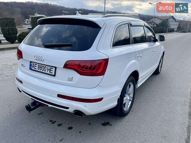 Позашляховик / Кросовер Audi Q7 2014 в Дніпрі