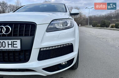Позашляховик / Кросовер Audi Q7 2014 в 