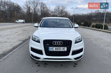 Позашляховик / Кросовер Audi Q7 2014 в 