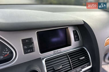 Позашляховик / Кросовер Audi Q7 2014 в 