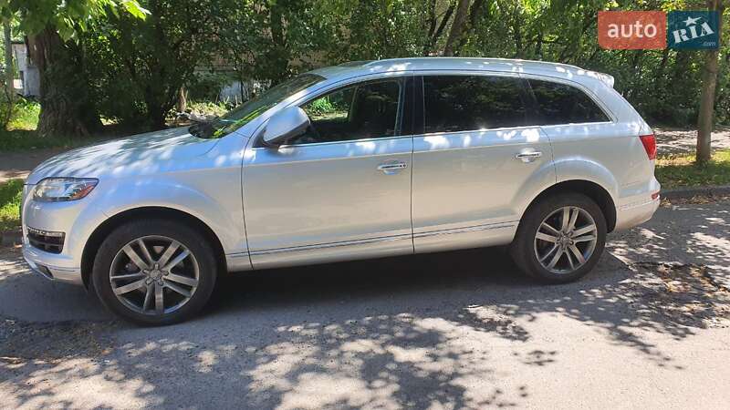 Внедорожник / Кроссовер Audi Q7 2015 в Киеве