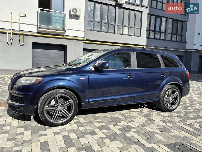 Внедорожник / Кроссовер Audi Q7 2013 в 