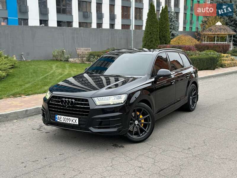 Внедорожник / Кроссовер Audi Q7 2016 в Днепре