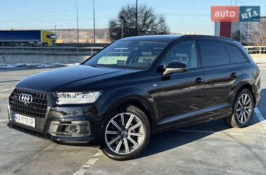 Позашляховик / Кросовер Audi Q7 2019 в Києві