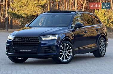 Позашляховик / Кросовер Audi Q7 2018 в Рівному