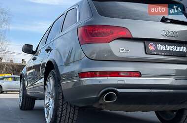 Позашляховик / Кросовер Audi Q7 2013 в 