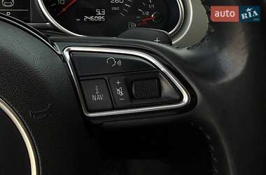 Позашляховик / Кросовер Audi Q7 2013 в 