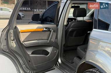 Позашляховик / Кросовер Audi Q7 2013 в 