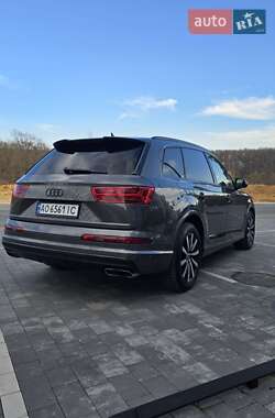 Внедорожник / Кроссовер Audi Q7 2018 в Ужгороде