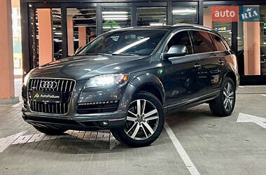 Внедорожник / Кроссовер Audi Q7 2015 в Киеве