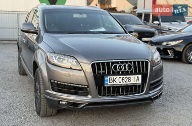 Внедорожник / Кроссовер Audi Q7 2013 в Ровно