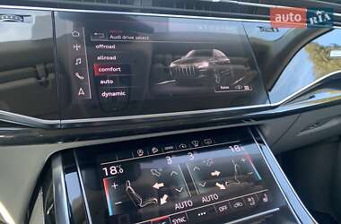 Внедорожник / Кроссовер Audi Q7 2022 в 