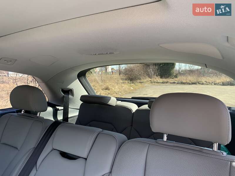 Позашляховик / Кросовер Audi Q7 2022 в Дрогобичі