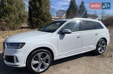 Внедорожник / Кроссовер Audi Q7 2022 в 