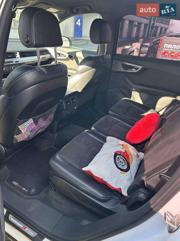 Внедорожник / Кроссовер Audi Q7 2015 в Тернополе