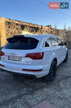 Позашляховик / Кросовер Audi Q7 2015 в Білгороді-Дністровському