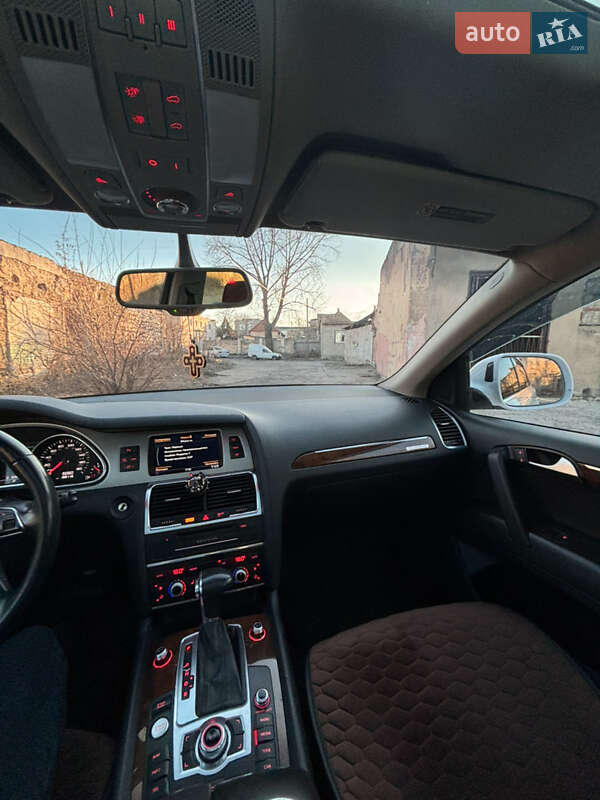 Позашляховик / Кросовер Audi Q7 2015 в Білгороді-Дністровському фото 32 Позашляховик / Кросовер Audi Q7 2015 в Білгороді-Дністровському