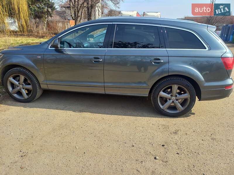 Внедорожник / Кроссовер Audi Q7 2013 в Луцке
