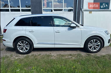 Внедорожник / Кроссовер Audi Q7 2018 в 