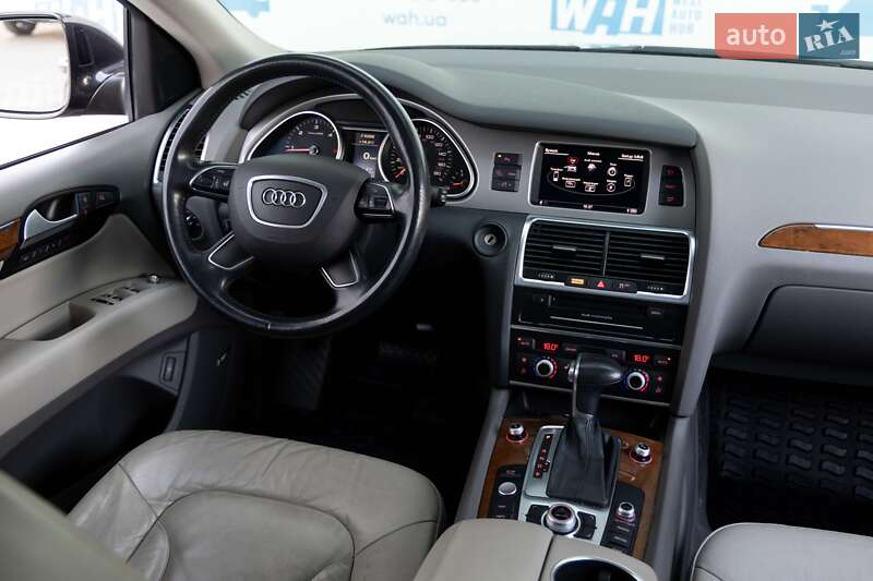 Внедорожник / Кроссовер Audi Q7 2015 в Луцке