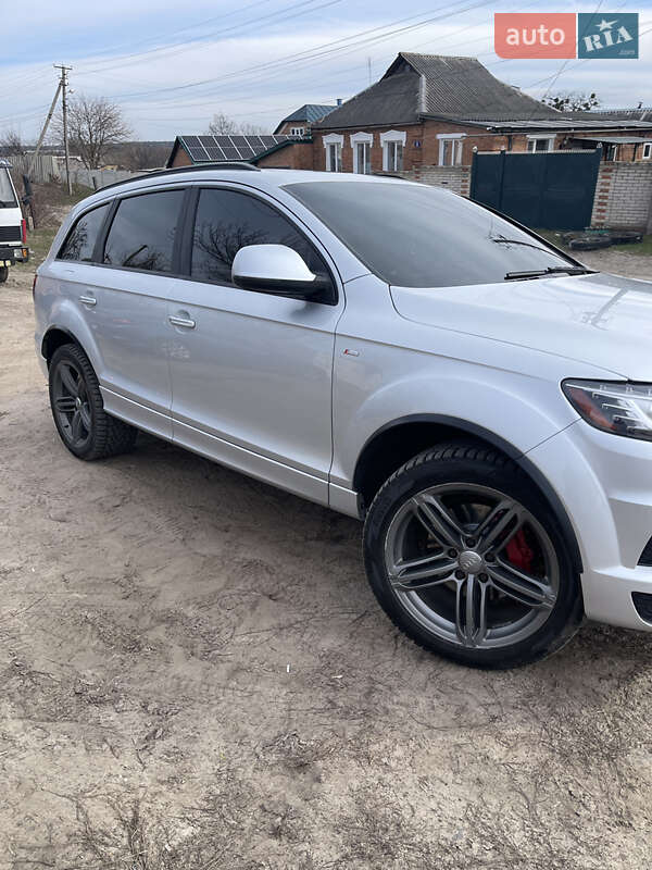 Внедорожник / Кроссовер Audi Q7 2013 в Харькове
