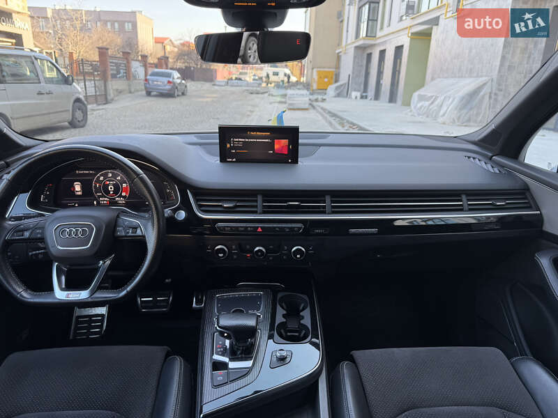 Внедорожник / Кроссовер Audi Q7 2017 в Львове