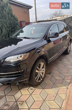 Внедорожник / Кроссовер Audi Q7 2012 в 