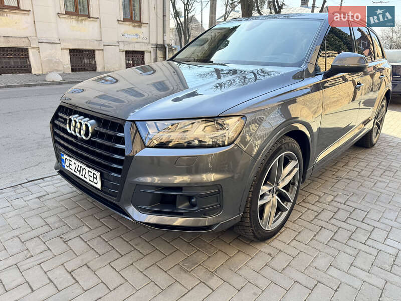 Позашляховик / Кросовер Audi Q7 2018 в Чернівцях