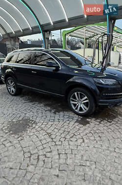Внедорожник / Кроссовер Audi Q7 2011 в 