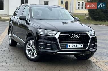 Внедорожник / Кроссовер Audi Q7 2016 в 