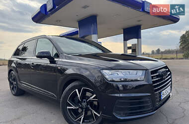 Внедорожник / Кроссовер Audi Q7 2015 в Дубно