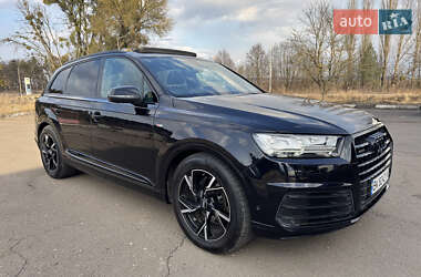 Внедорожник / Кроссовер Audi Q7 2015 в Дубно