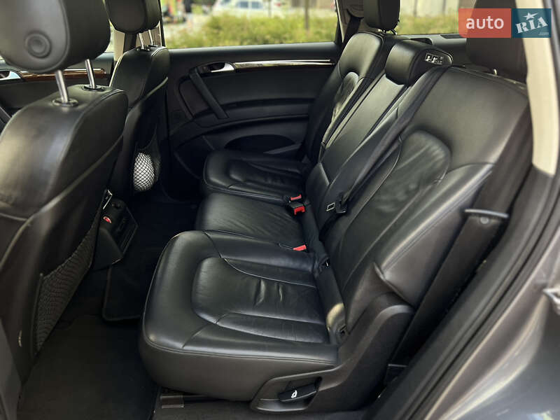 Позашляховик / Кросовер Audi Q7 2012 в Івано-Франківську