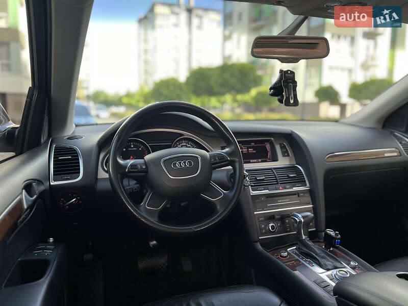 Позашляховик / Кросовер Audi Q7 2012 в Івано-Франківську