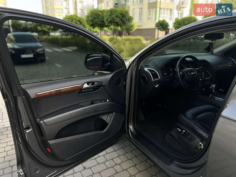 Позашляховик / Кросовер Audi Q7 2012 в Івано-Франківську