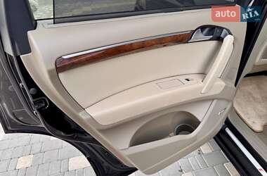 Внедорожник / Кроссовер Audi Q7 2011 в 