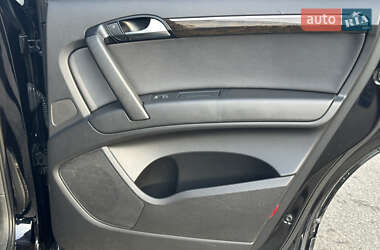 Позашляховик / Кросовер Audi Q7 2014 в 