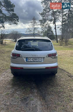 Внедорожник / Кроссовер Audi Q7 2008 в 