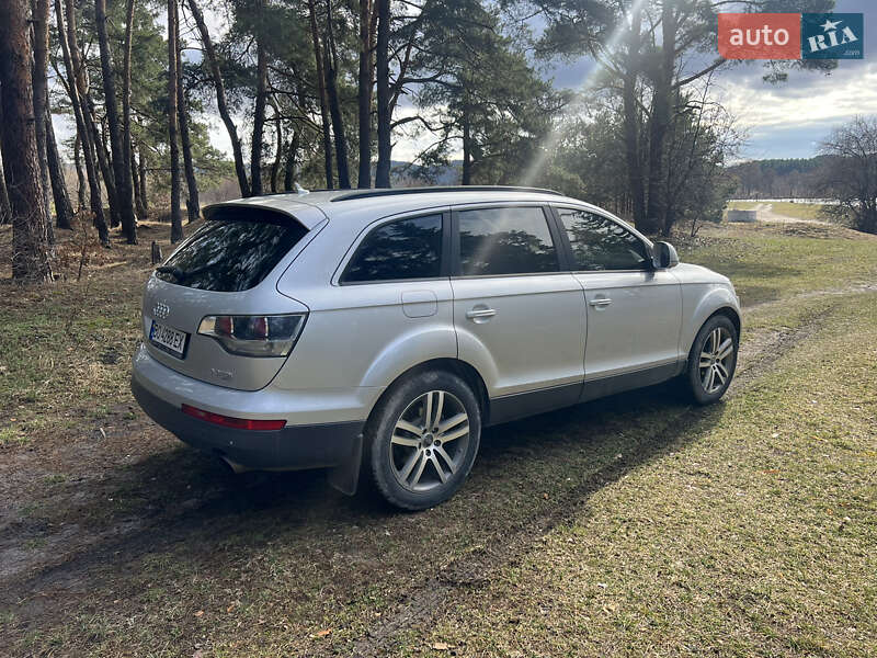 Позашляховик / Кросовер Audi Q7 2008 в Кременці